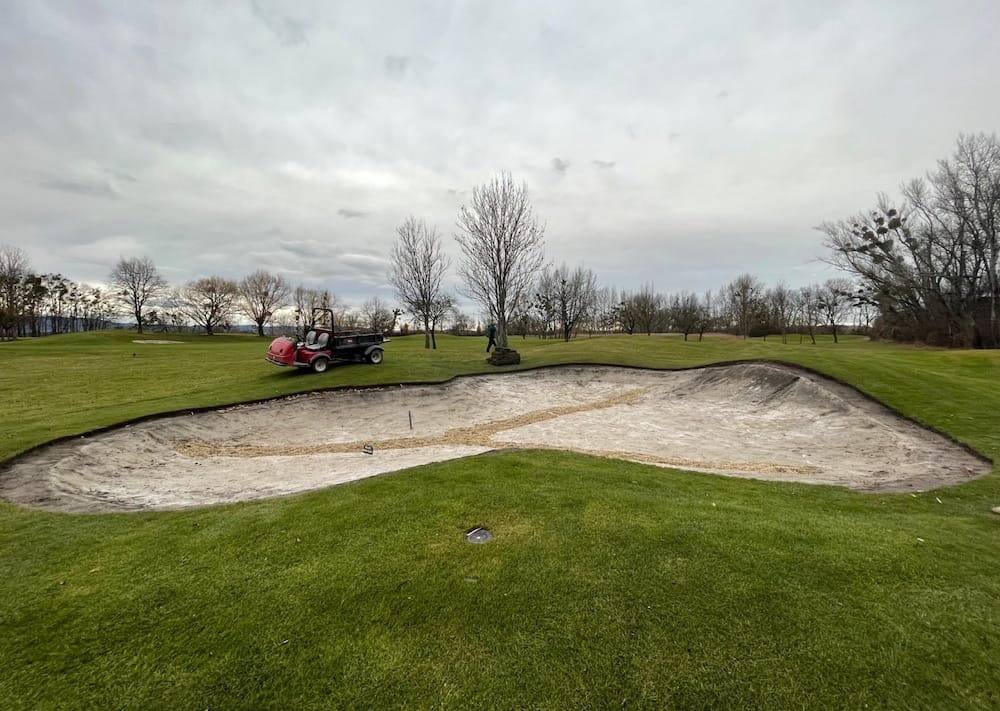 liner for bunkers