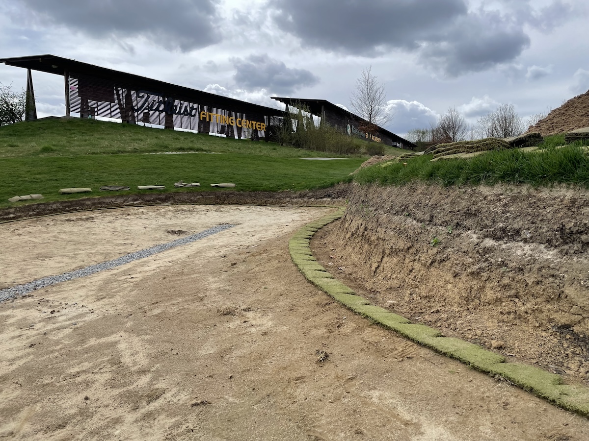 liner for bunkers